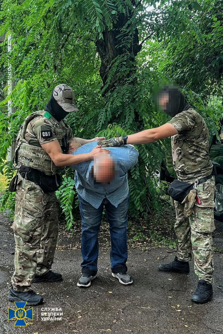 Затримано інформатора, який звітував ФСБ про наслідки російського удару по кафе у Краматорську, - СБУ 02