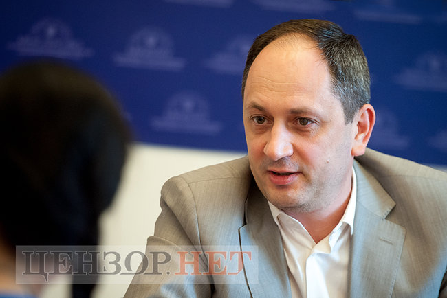 Багато хто з політичного класу РФ шкодує, що поставив свій підпис під Мінськими угодами, - міністр Вадим Черниш 01