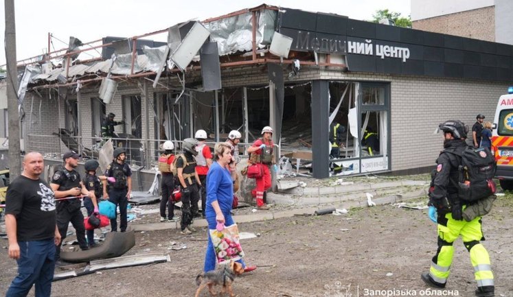 Росіяни вдарили по Запоріжжю: вже відомо про 25 поранених, у тому числі шестеро дітей. ВІДЕО+ФОТОрепортаж (оновлено)