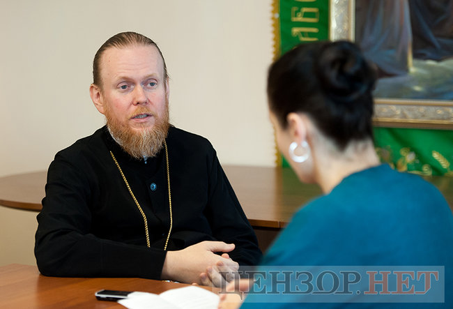 Лаври є святинями українського народу, і вони належатимуть Українській Церкві, - Євстратій (Зоря) 02
