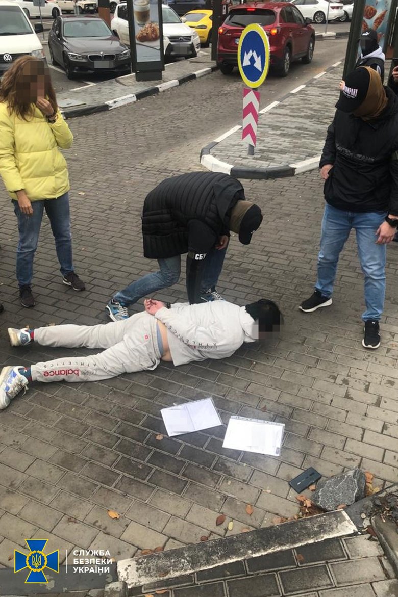 Контрразведка СБУ задержала азиатского шпиона в Харькове 02