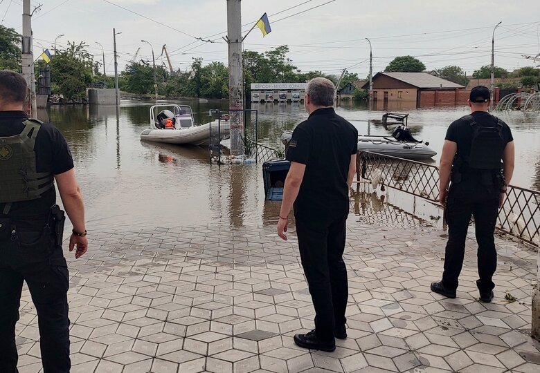 На Херсонщину прибула місія Міжнародного кримінального суду 05