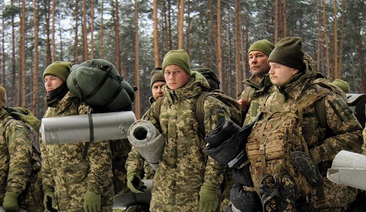 Рада ухвалила законопроєкт про відстрочку для військових, які підписали "Контракт 18-24"