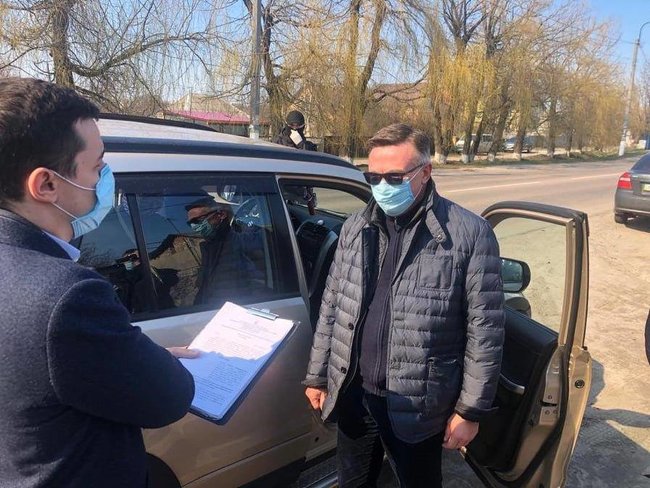 Ексглаву МЗС Кожару затримано для доставки в суд, - Геращенко 01