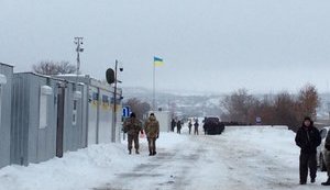 Снегопады осложнили пересечение линии разграничения на Донетчине на участках ответственности наемников РФ, - СЦКК