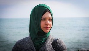 Кримськотатарську активістку Алієву російські силовики затримали під час повернення з материкової України, - правозахисники