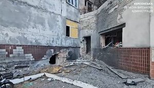 В результате вражеского артудара повреждено медучреждение на Херсонщине. ВИДЕО