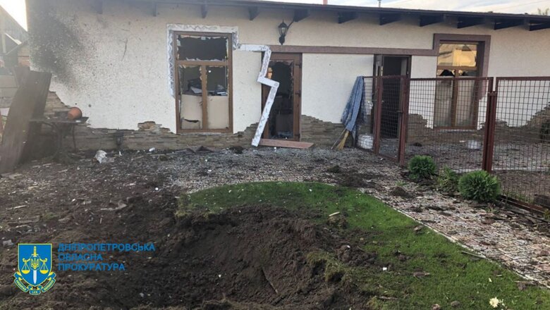 Последствия обстрелов Никопольщины: Пострадала женщина, повреждены дома 05