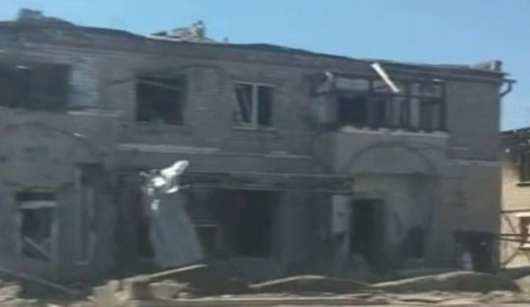 Тотальна руйнація в захопленій окупантами Волновасі. ВIДЕО