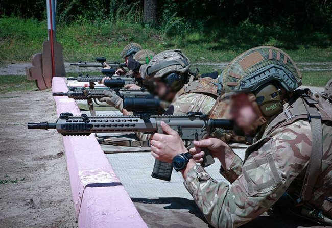 Харківські спецпризначенці отримали нові штурмові гвинтівки UAR-15, - Нацгвардія 11