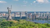 Російська атака на Київ: у двох районах столиці впали уламки