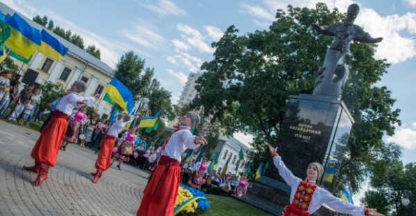 харьков памятник сагайдачному