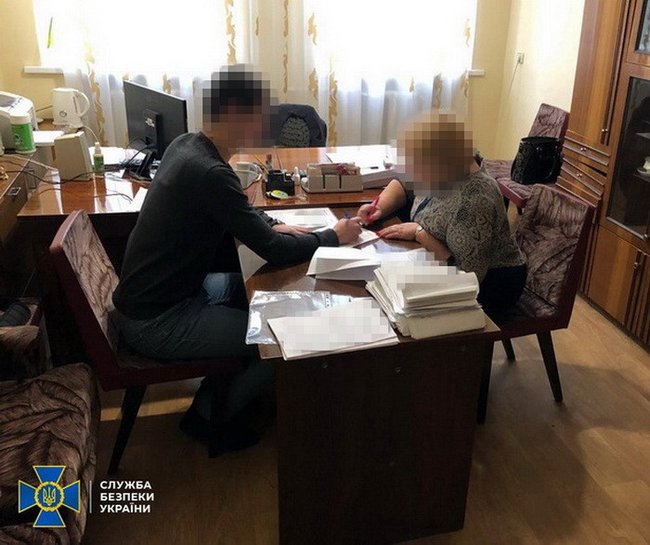 На Донеччині посадовці виправної установи вимагали хабарі у підлеглих, - СБУ 02