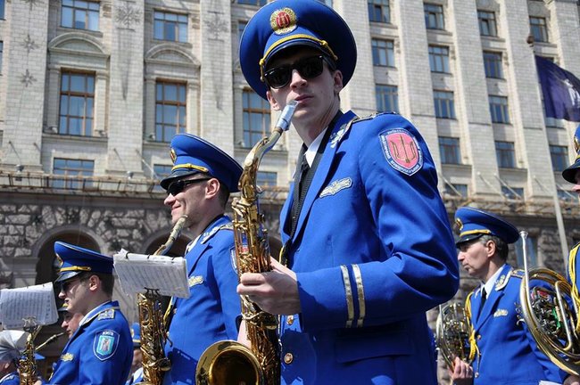 Кубки Ліги чемпіонів прибули до Києва 10