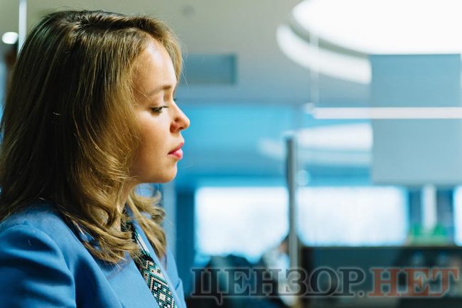 Слуга народу Ліза Ясько: Фракція Слуга народу не реагує на санкції США проти Дубінського, тому що за ним стоїть відома нам людина. Тому що бояться 04