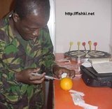 Агент секретной службы на работе в Украине