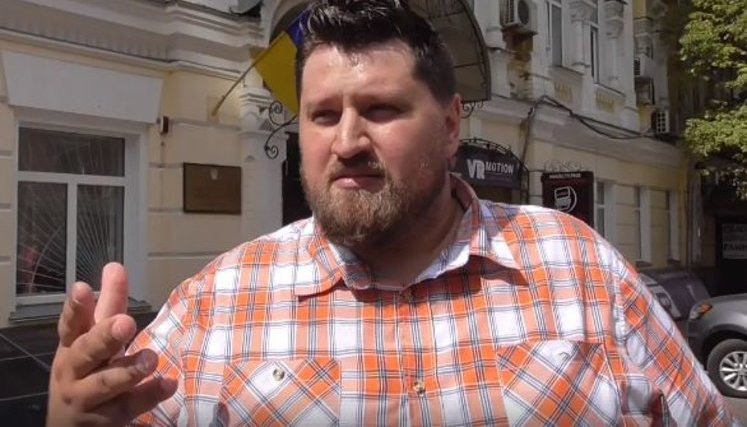 "Покидьків потрібно карати самим", - доброволець "Донбасу" Канада став жертвою чорних ріелторів. Справу намагаються зам'яти. ВIДЕО