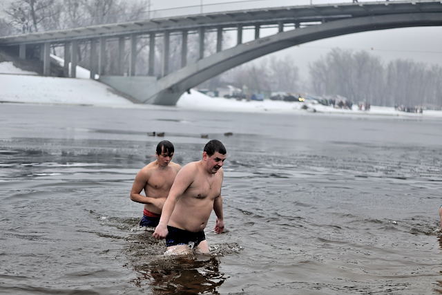 крещение в купание проруби