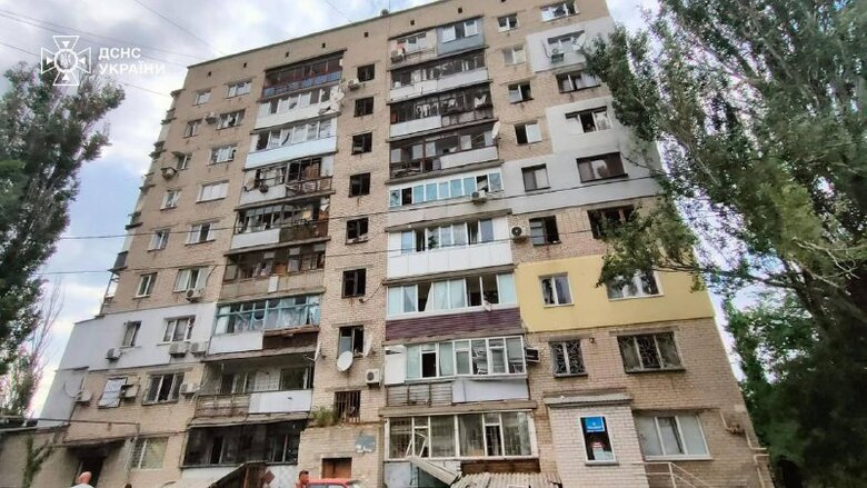 РФ поцілила по дитячому майданчику в Миколаєві. Троє загиблих, п’ятеро поранених