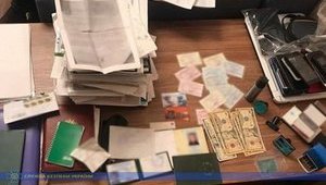 СБУ разоблачила в Киеве группу госрегистраторов, способствовавших рейдерским захватам имущества стоимостью более 30 млн грн. ВИДЕО
