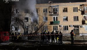 Зеленский: Россия выпустила 36 ракет и почти 600 дронов, главные цели - энергетика и гражданские объекты, трое погибших и десятки раненых. ФОТОрепортаж