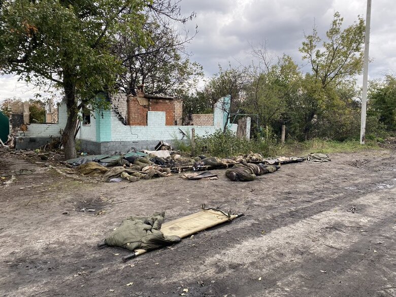 Тіла окупантів досі валяються у визволеному Лимані. Бродячі пси і коти починають їх їсти, - журналістка Станко 01