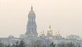 Киевляне берут власть в городе с оружием в руках. ВИДЕО.