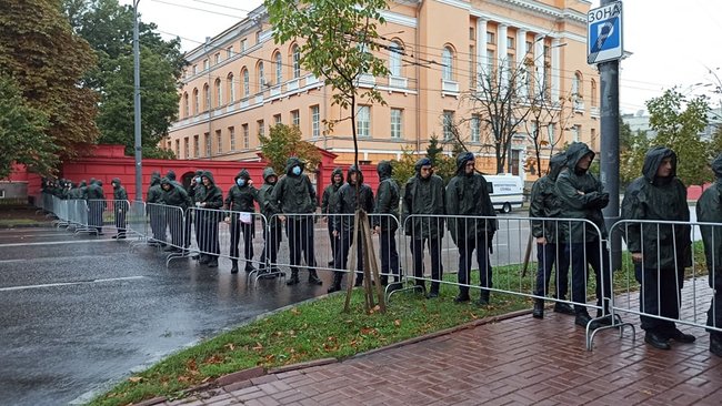 Не спи з чоловіком, як з жінкою, бо це - гидота! - противники ЛГБТ-маршу збираються в парку ім.Шевченка 01