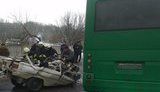 Три человека погибли, четверо госпитализированы в результате столкновения "Запорожца" и маршрутки на Киевщине, - полиция. ВИДЕО+ФОТО
