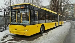На сетях "Киевводоканала" произошла авария: движение троллейбусов №№ 19, 23 заблокировано