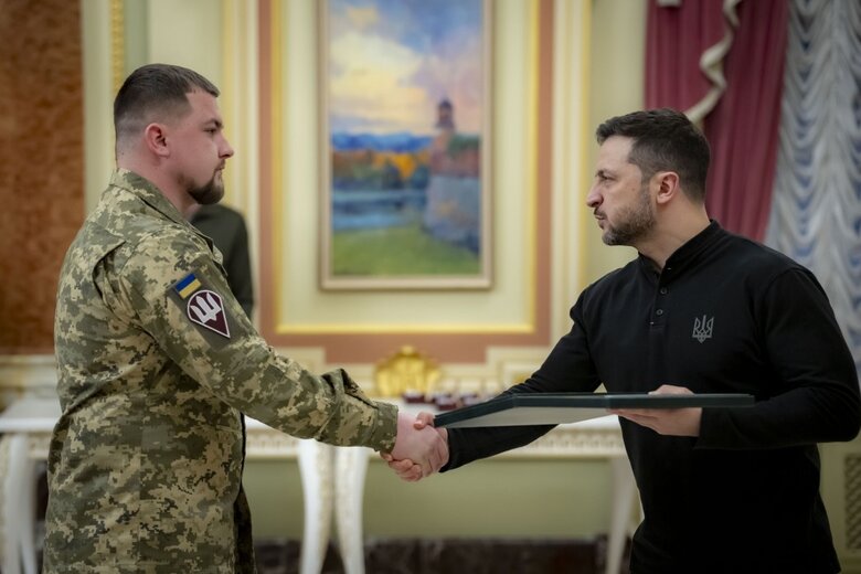 Zelenskyy awarded the heroes of the Kursk operation