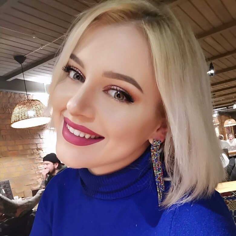 Позивний Кнопа: У мене в планах навіть після нашої перемоги залишитися в лавах ЗСУ. Я зрозуміла, що це моє. І як би дивно це не прозвучало, але війна затягує 01