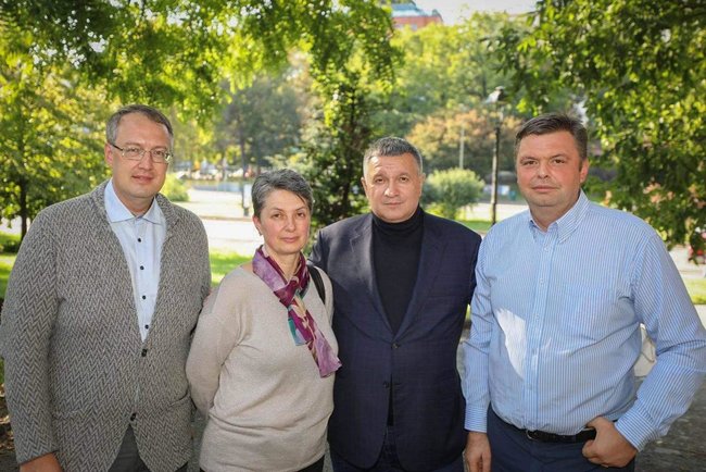 Аваков и Геращенко отправились в Милан, чтобы поддержать нацгвардейца Маркива 01
