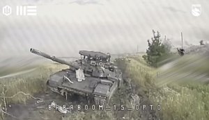 Repelling Russian tank assault in Dobropillia sector by USF operators. VIDEO