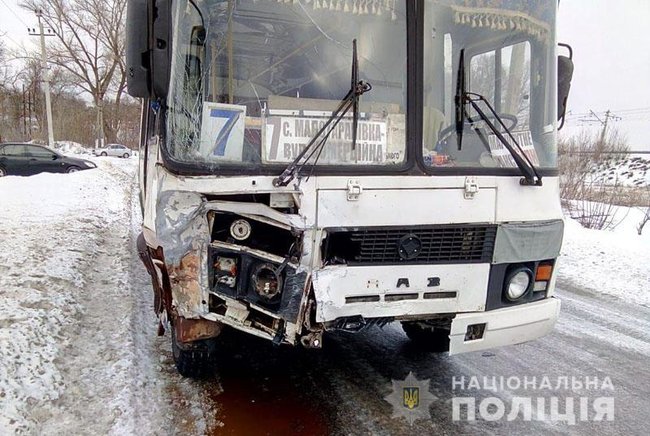 Сімя з трьох осіб загинула через ДТП у Краматорську, - поліція 02 Сімя з трьох осіб загинула через ДТП у Краматорську, - поліція 02