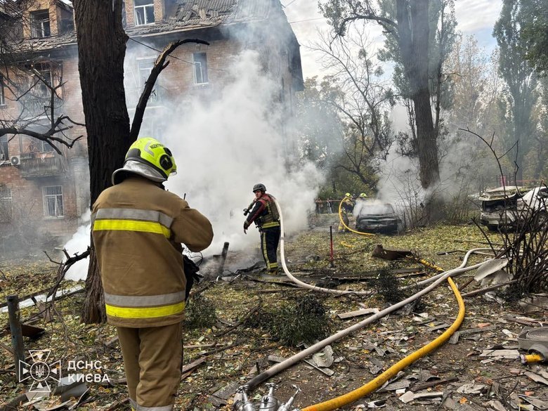Вибухи у Києві 15 жовтня: місто під атакою реактивних БпЛА