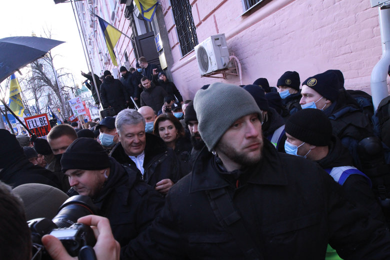 Хода на підтримку Порошенка з-під Печерського суду до Офісу Зеленського 12