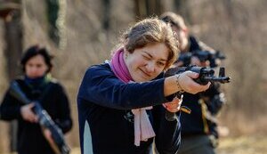 До перемоги у війні всі українці повинні мати зброю