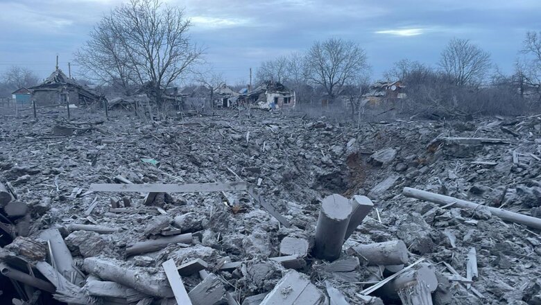 По меньшей мере 6 человек получили ранения в результате обстрела оккупантами Покровска, еще 3 человека могут находиться под завалами 02