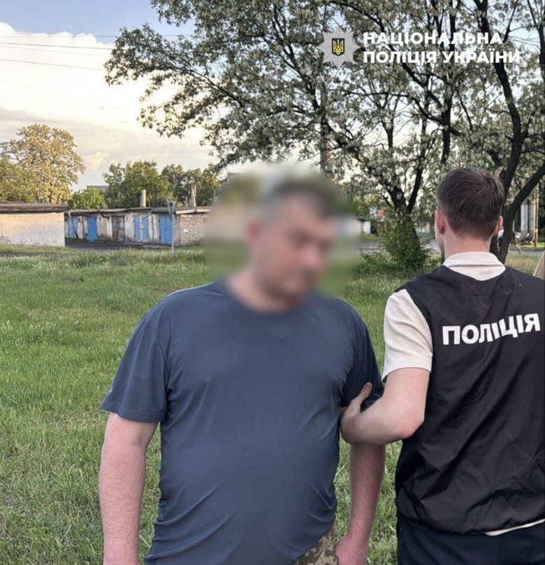 Вымогали деньги за беспрепятственное прохождение службы