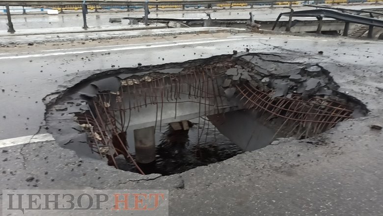 Разрушенный оккупантами мост через Ирпень 05