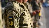 Військовий на Хмельниччині заблокував автомобіль ТЦК та розбив йому лобове скло: суд призначив 17 тис. грн штрафу