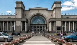 Удар по електричці в Дніпрі: 13 загиблих, є поранені