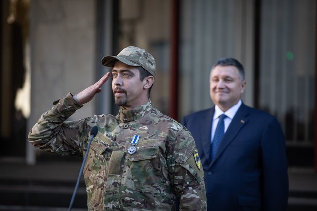 Аваков наградил работников системы МВД государственными наградами 02