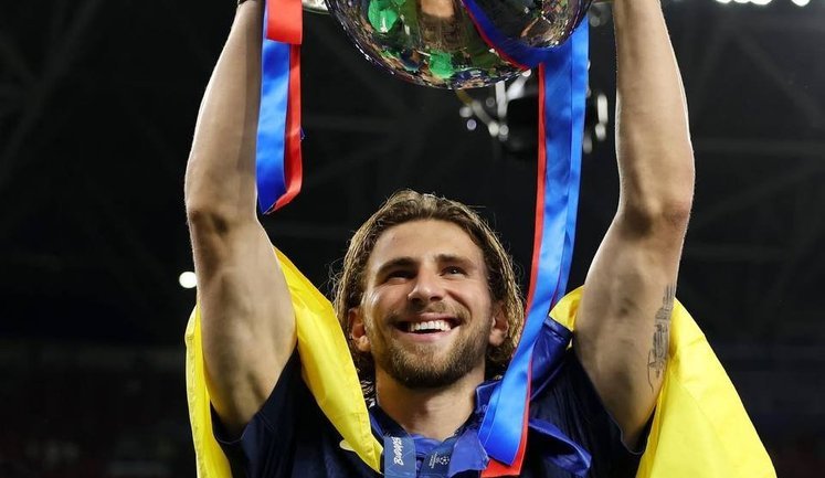 Украинец Илья Забарный в составе ПСЖ выиграл Лигу чемпионов-2026 по футболу