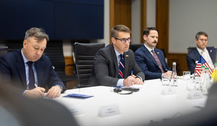 Помощник Рубио Барнс посетил Киев: обсуждали гуманитарное сотрудничество