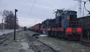 РФ атакувала об’єкти "Укрзалізниці" на Запоріжжі: поцілили по тепловозу на станції. ФОТО