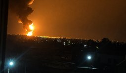 Пожежа й евакуація після атаки дронів на нафтобазу у Ставропольському краї РФ