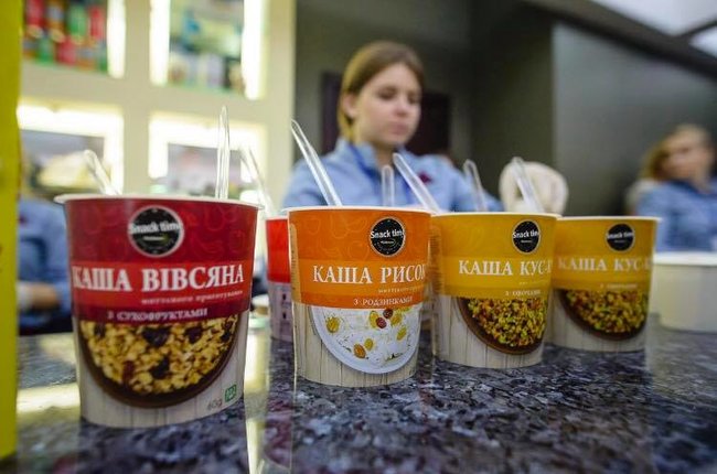 Укрзализныця запускает в тестовом режиме продажу еды в поездах 05