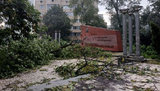 Более тысячи коммунальщиков и 50 единиц спецтехники ликвидировали последствия непогоды, - КГГА. ФОТОрепортаж